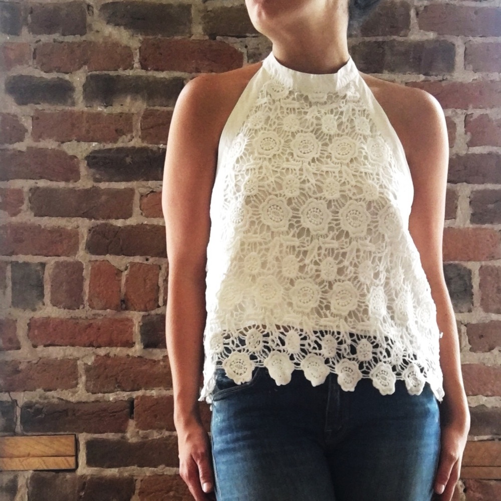 Tea n Cup White Lace Halter Top Size Large